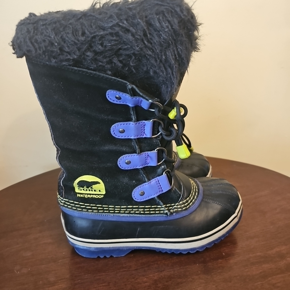 Sorel Winter Snow Boots Joan Arctic Girls Big Kids Youth 3 Waterproof Purple Blk